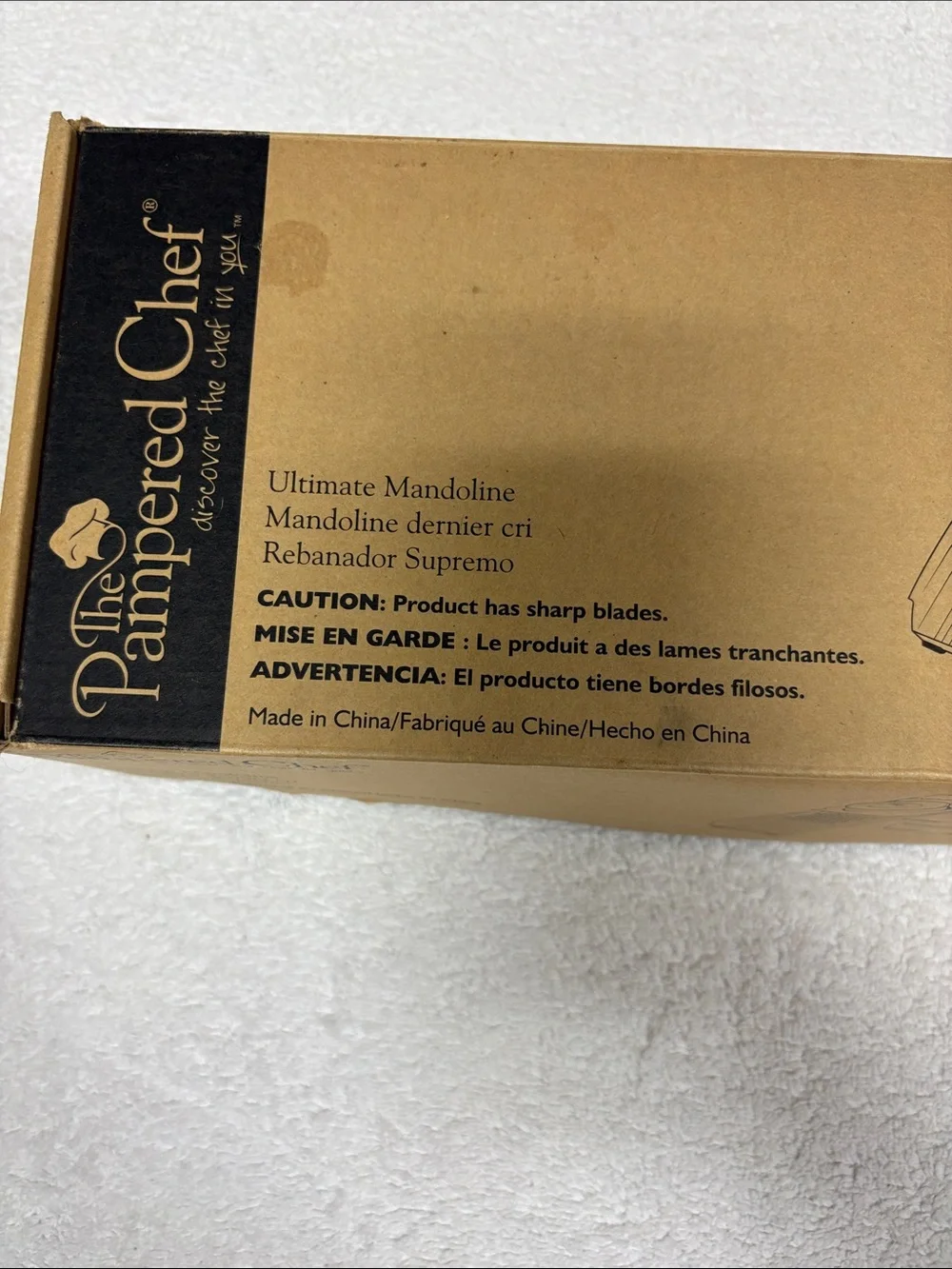 The Pampered Chef ultimate Plastic Mandoline Slicer with Multiple Blade Inserts